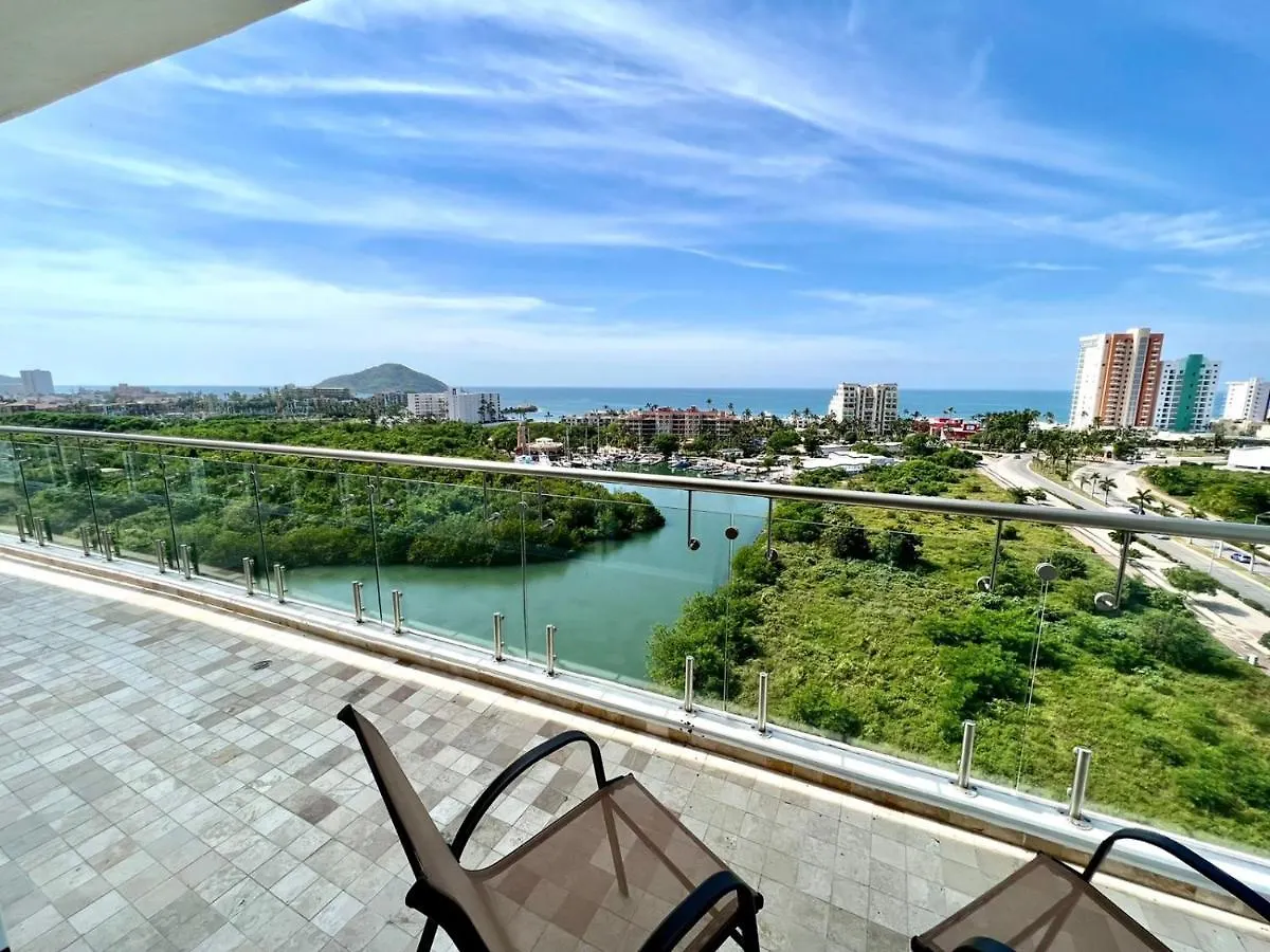 Marina Platino Plus Vista Panoramica Al Mar Mazatlán